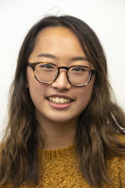  Staff Photo: AI Rebecca Wong